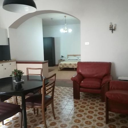 Bed and Breakfast La Casa Di Astrea Caiazzo Zimmer foto